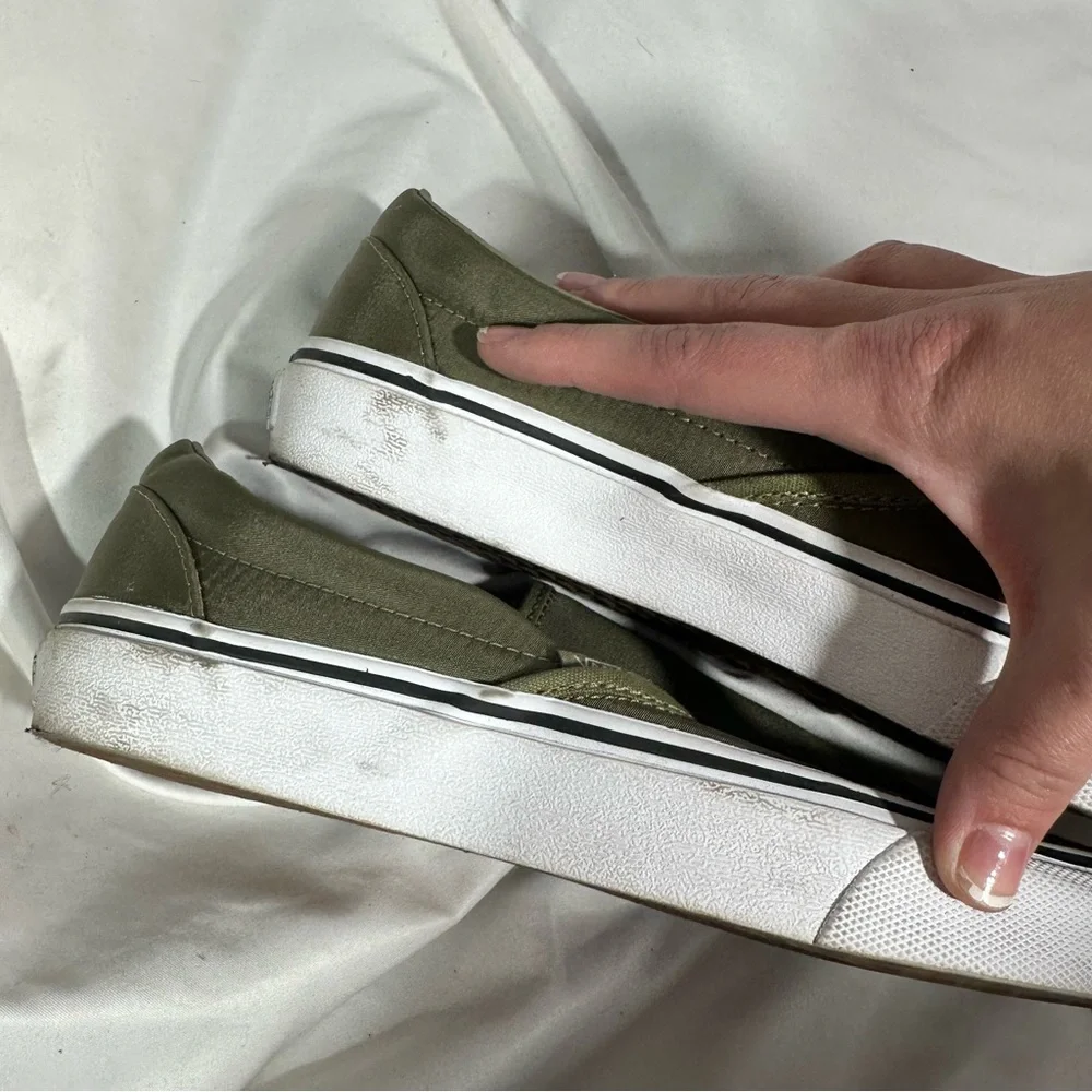EUC Vans Olive Green Slip-On Shiny Sneakers SZ US 8.5‎